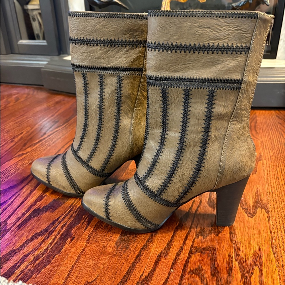 Coconuts by Matisse Tan and Black Heeled Boots
